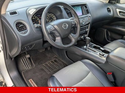 2020 Nissan Pathfinder SL