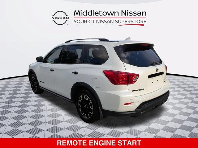 2020 Nissan Pathfinder SL