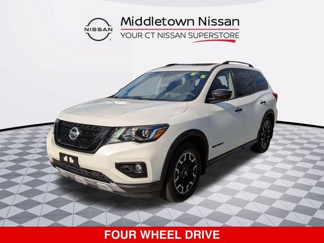 2020 Nissan Pathfinder SL