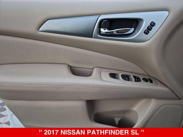 2017 Nissan Pathfinder SL