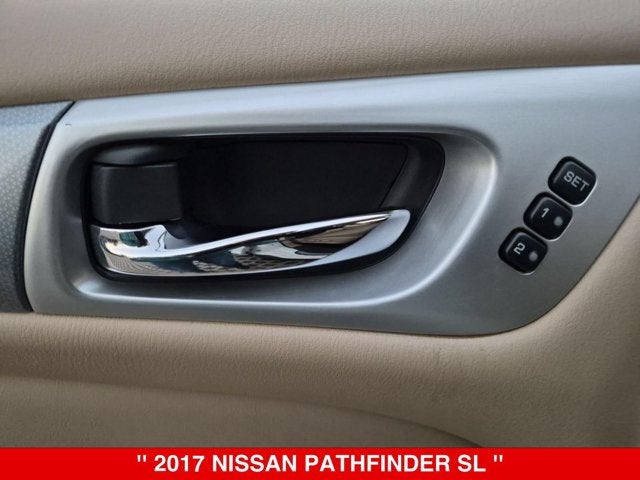 2017 Nissan Pathfinder SL