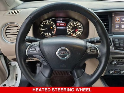 2017 Nissan Pathfinder SL