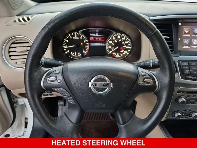 2017 Nissan Pathfinder SL