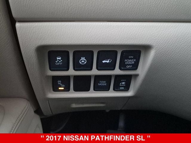 2017 Nissan Pathfinder SL