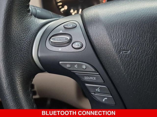 2017 Nissan Pathfinder SL