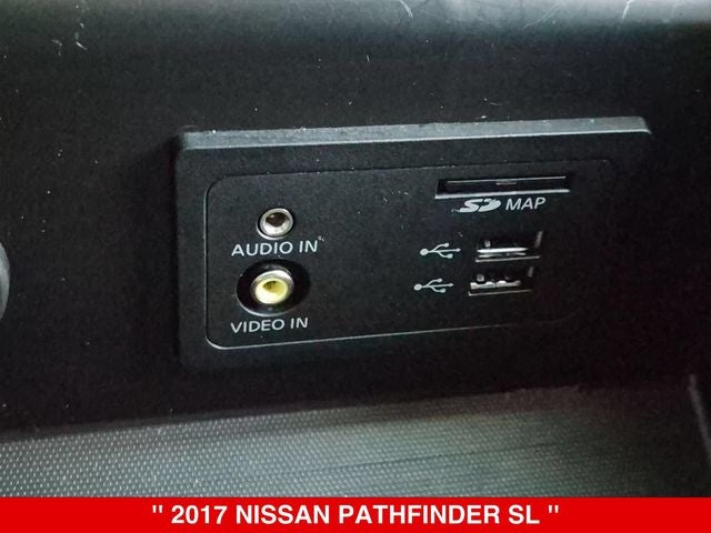 2017 Nissan Pathfinder SL
