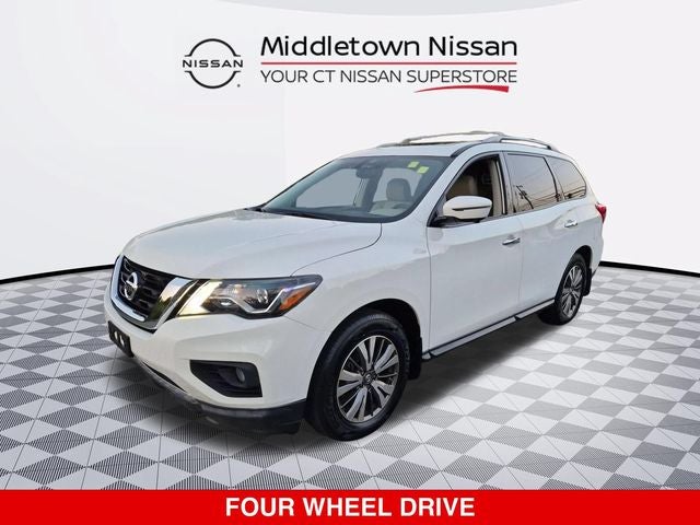 2017 Nissan Pathfinder SL
