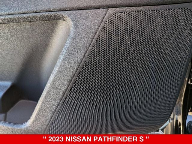 2023 Nissan Pathfinder S