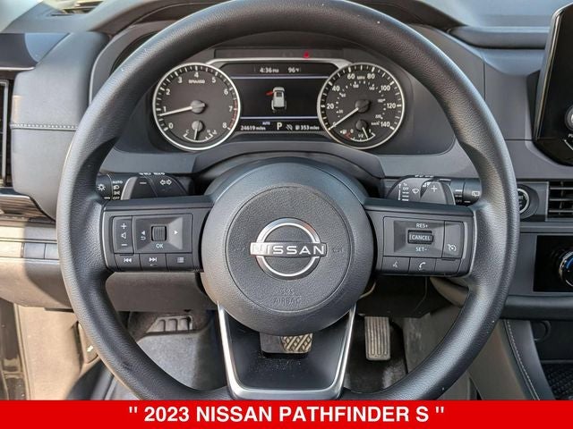 2023 Nissan Pathfinder S