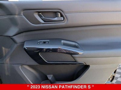2023 Nissan Pathfinder S