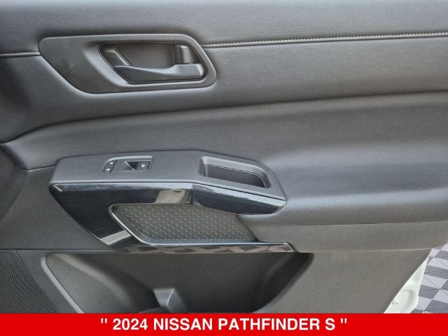 2024 Nissan Pathfinder S