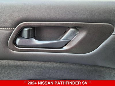 2024 Nissan Pathfinder SV