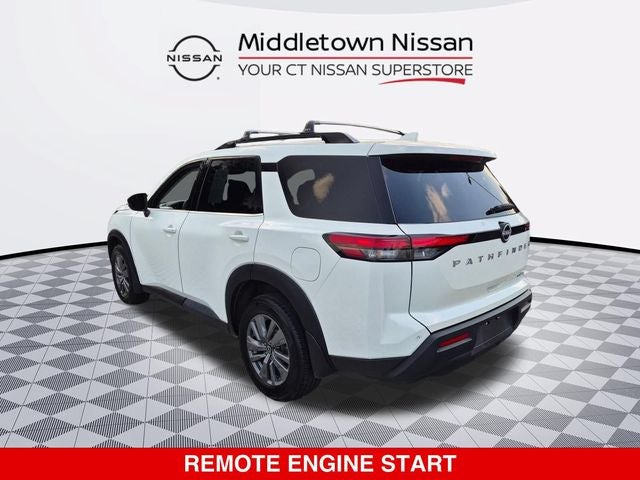 2024 Nissan Pathfinder SV