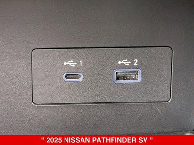 2025 Nissan Pathfinder SV