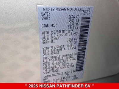 2025 Nissan Pathfinder SV