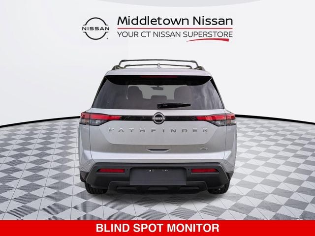 2025 Nissan Pathfinder SV