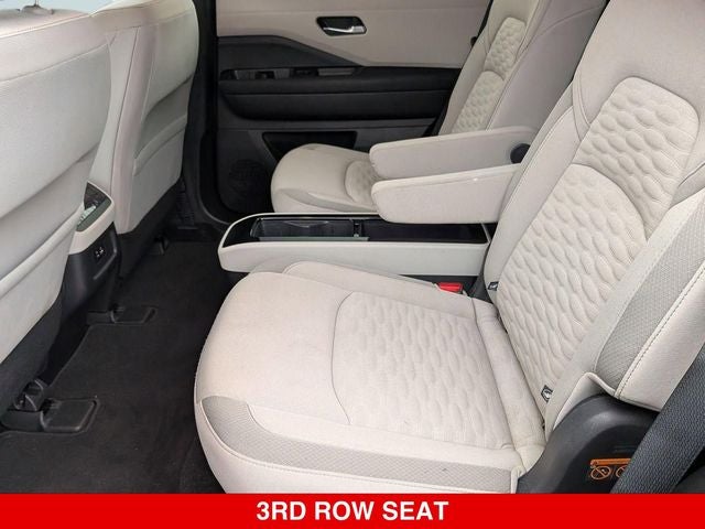 2022 Nissan Pathfinder SV 4WD