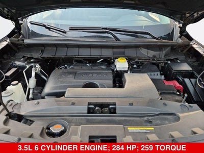 2024 Nissan Pathfinder SL