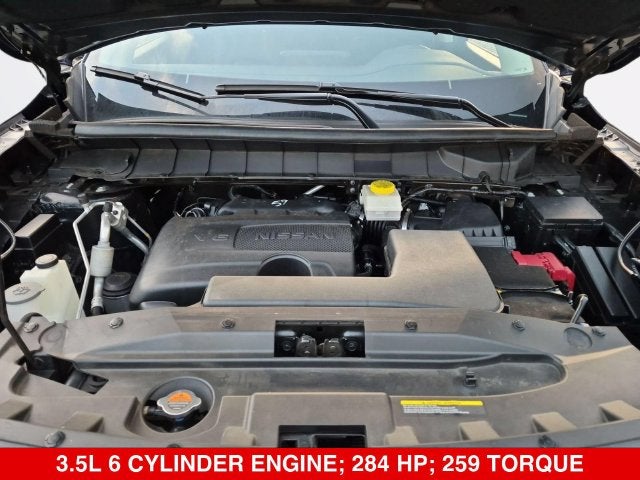 2024 Nissan Pathfinder SL