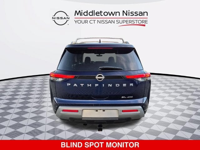 2024 Nissan Pathfinder SL