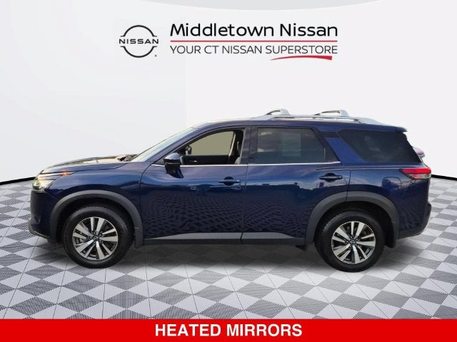 2024 Nissan Pathfinder SL