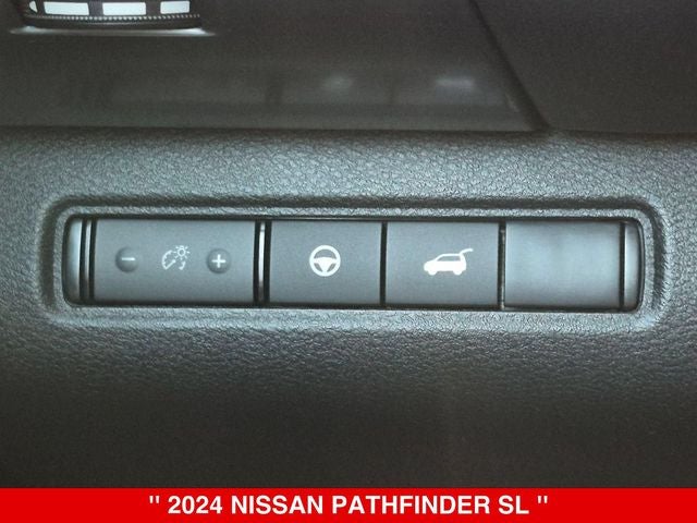 2024 Nissan Pathfinder SL