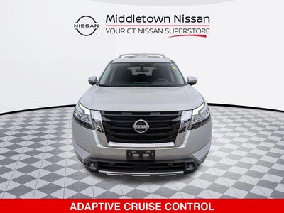 2022 Nissan Pathfinder SL