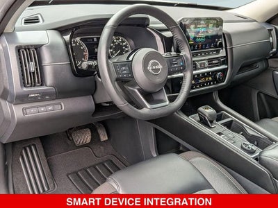 2022 Nissan Pathfinder SL
