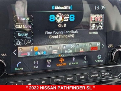 2022 Nissan Pathfinder SL