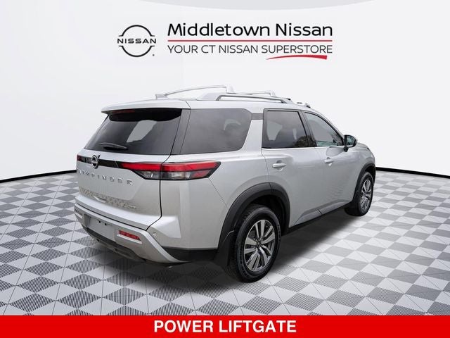 2022 Nissan Pathfinder SL
