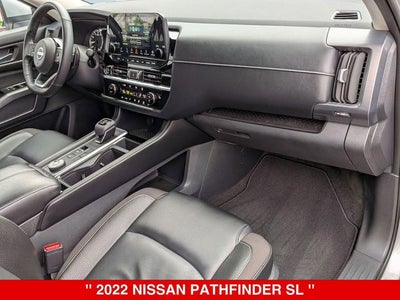 2022 Nissan Pathfinder SL