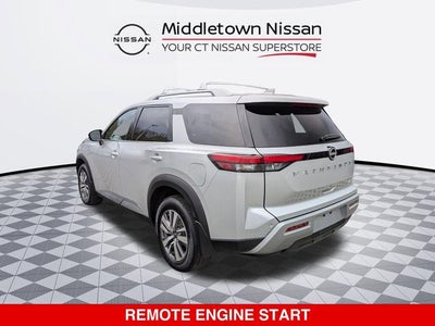2022 Nissan Pathfinder SL