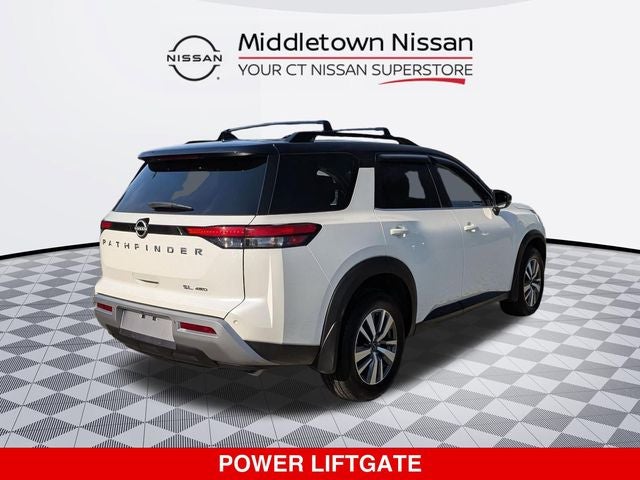 2023 Nissan Pathfinder SL