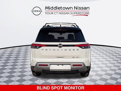 2023 Nissan Pathfinder SL