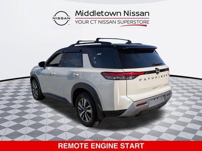 2023 Nissan Pathfinder SL