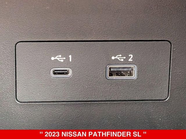 2023 Nissan Pathfinder SL