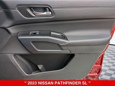 2023 Nissan Pathfinder SL
