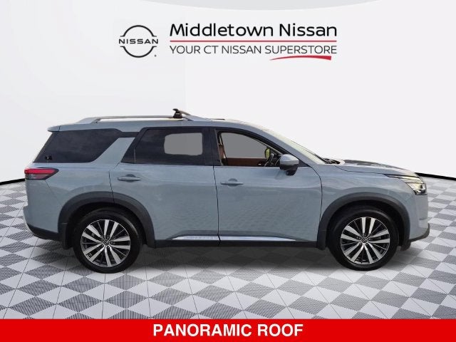 2022 Nissan Pathfinder Platinum