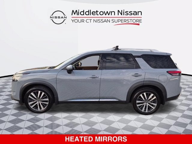 2022 Nissan Pathfinder Platinum