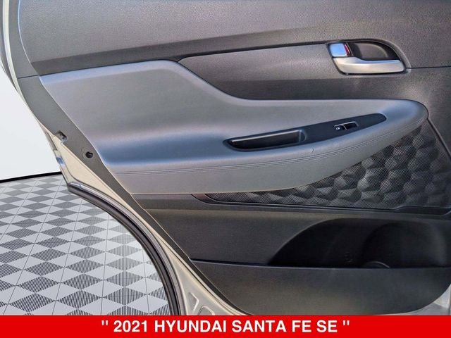 2021 Hyundai Santa Fe SE