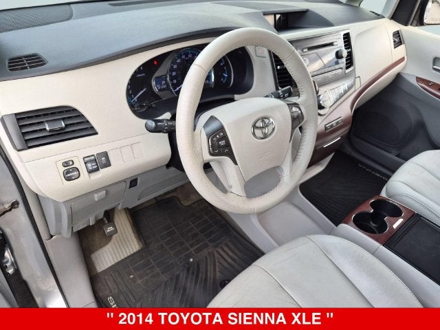 2014 Toyota Sienna XLE 8 Passenger