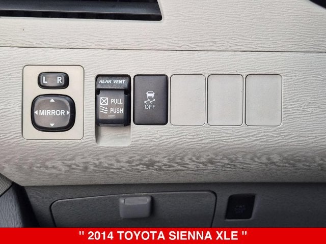 2014 Toyota Sienna XLE 8 Passenger
