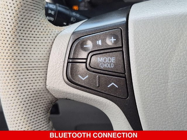 2014 Toyota Sienna XLE 8 Passenger