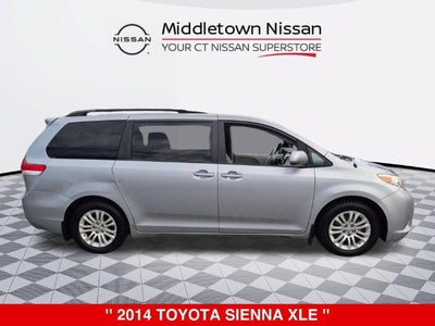 2014 Toyota Sienna XLE 8 Passenger