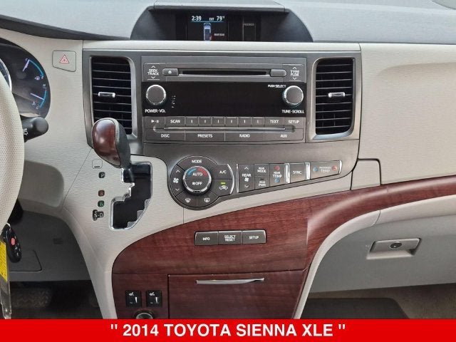 2014 Toyota Sienna XLE 8 Passenger