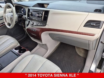 2014 Toyota Sienna XLE 8 Passenger
