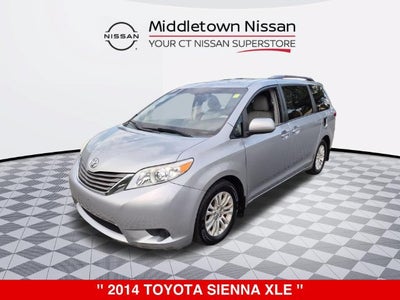 2014 Toyota Sienna XLE 8 Passenger