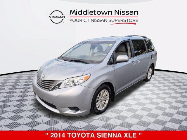 2014 Toyota Sienna XLE 8 Passenger