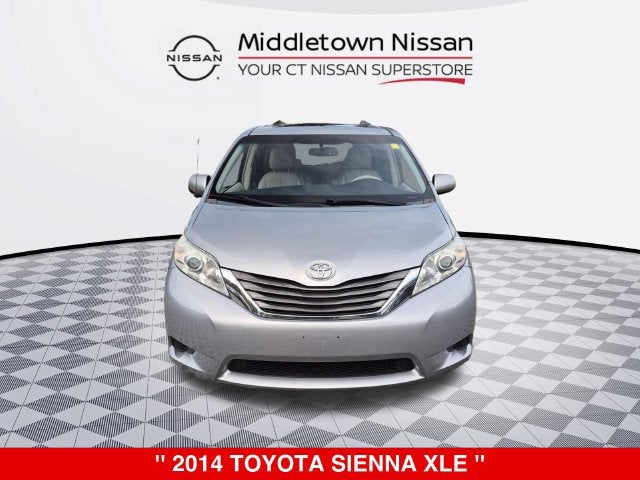2014 Toyota Sienna XLE 8 Passenger