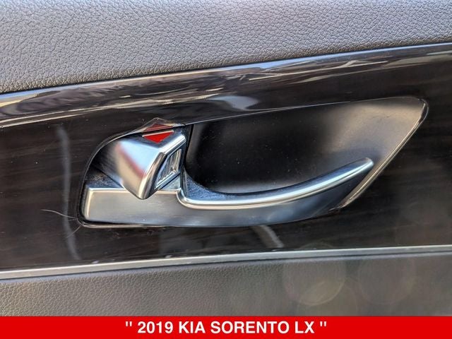 2019 Kia Sorento LX